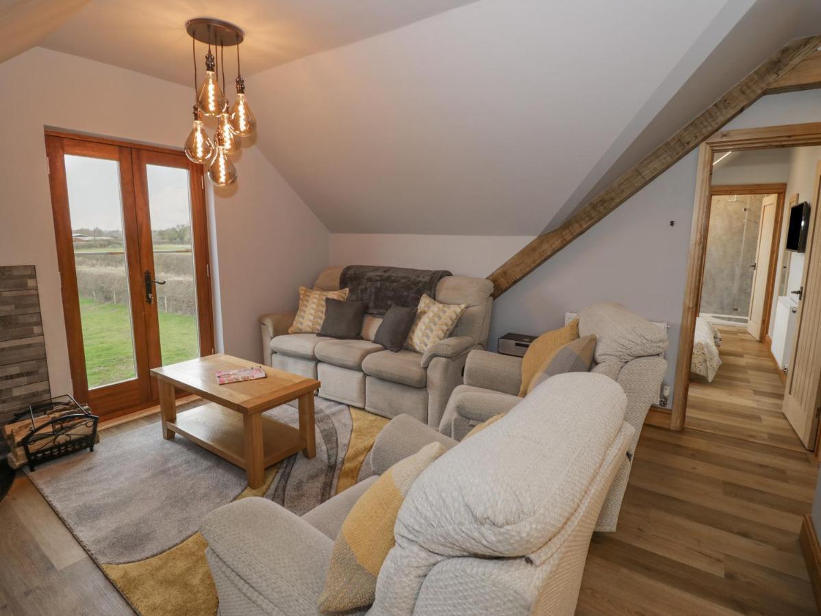Hallgarth Farm Holiday Lodge Pershore Exterior photo
